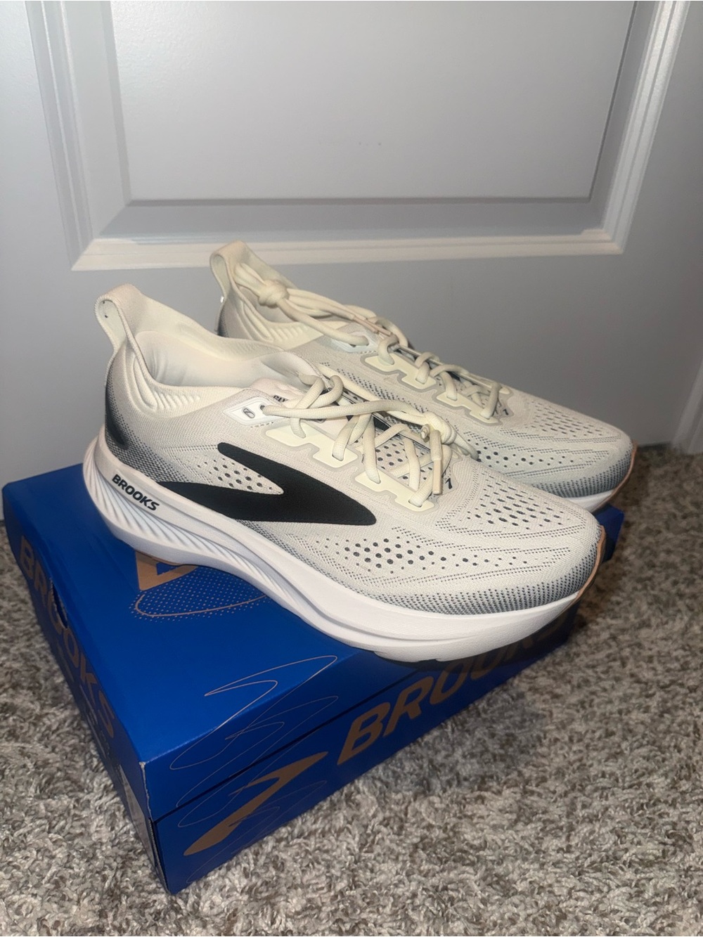 Brooks Women’s Glycerin 23 Running Shoe